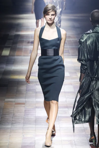 Look 22